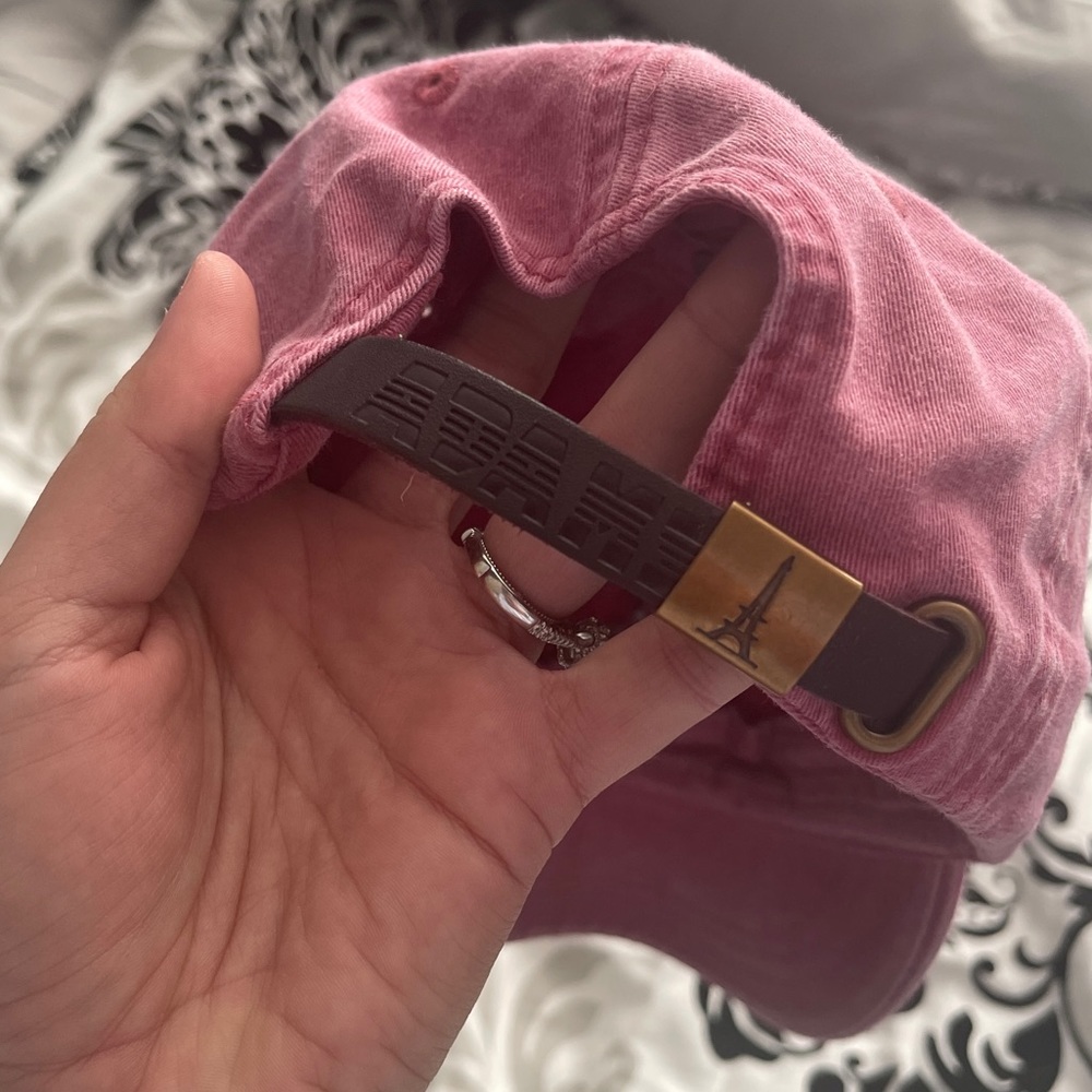 💗 Pink Paw Print Hat 🐾 - Picture 2 of 5